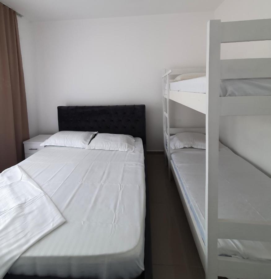 Low Cost Banesa Kosovare Shengjin Exterior photo